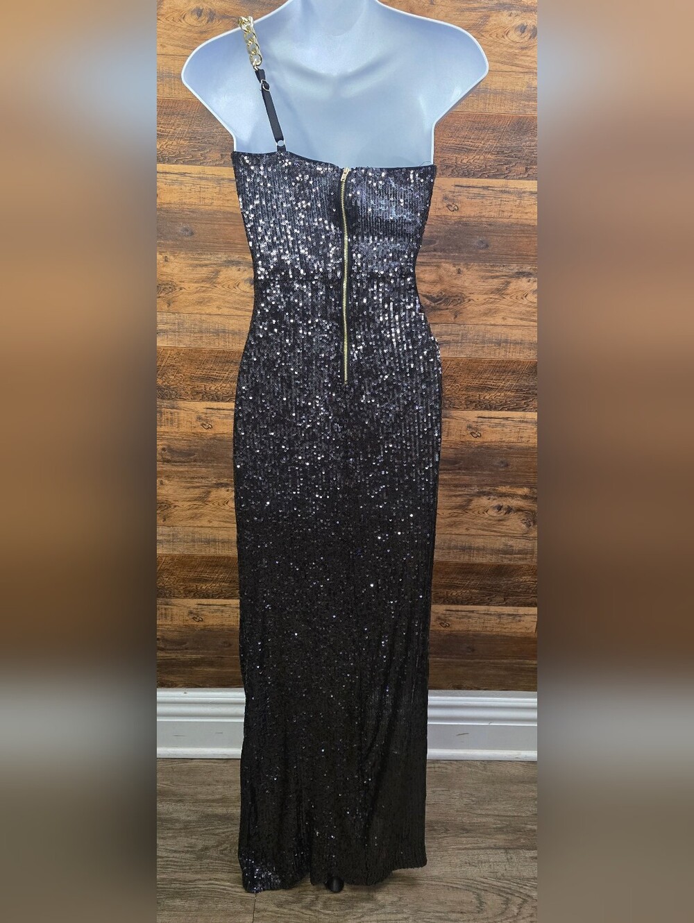 Hera Collection Black Sequin One-Shoulder Maxi Skirt with Gold Chain Detail - Picture 2 of 3